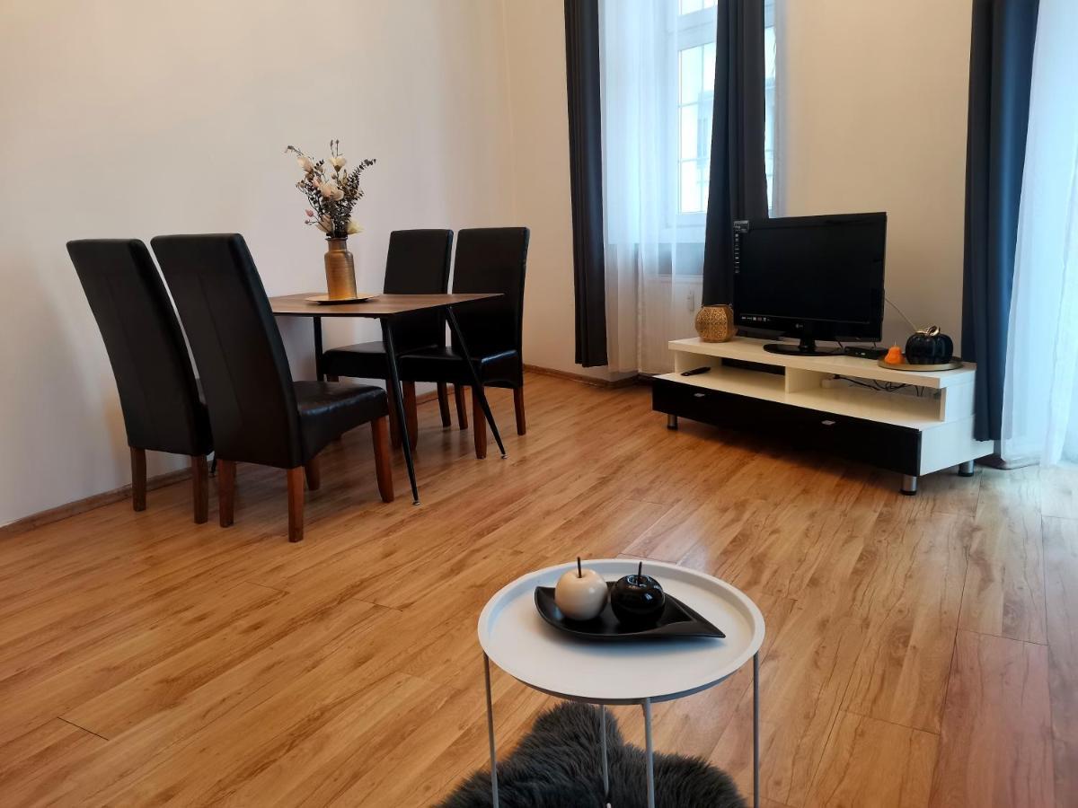 Apartament Na Rynku W Gnieznie Gniezno Exterior foto